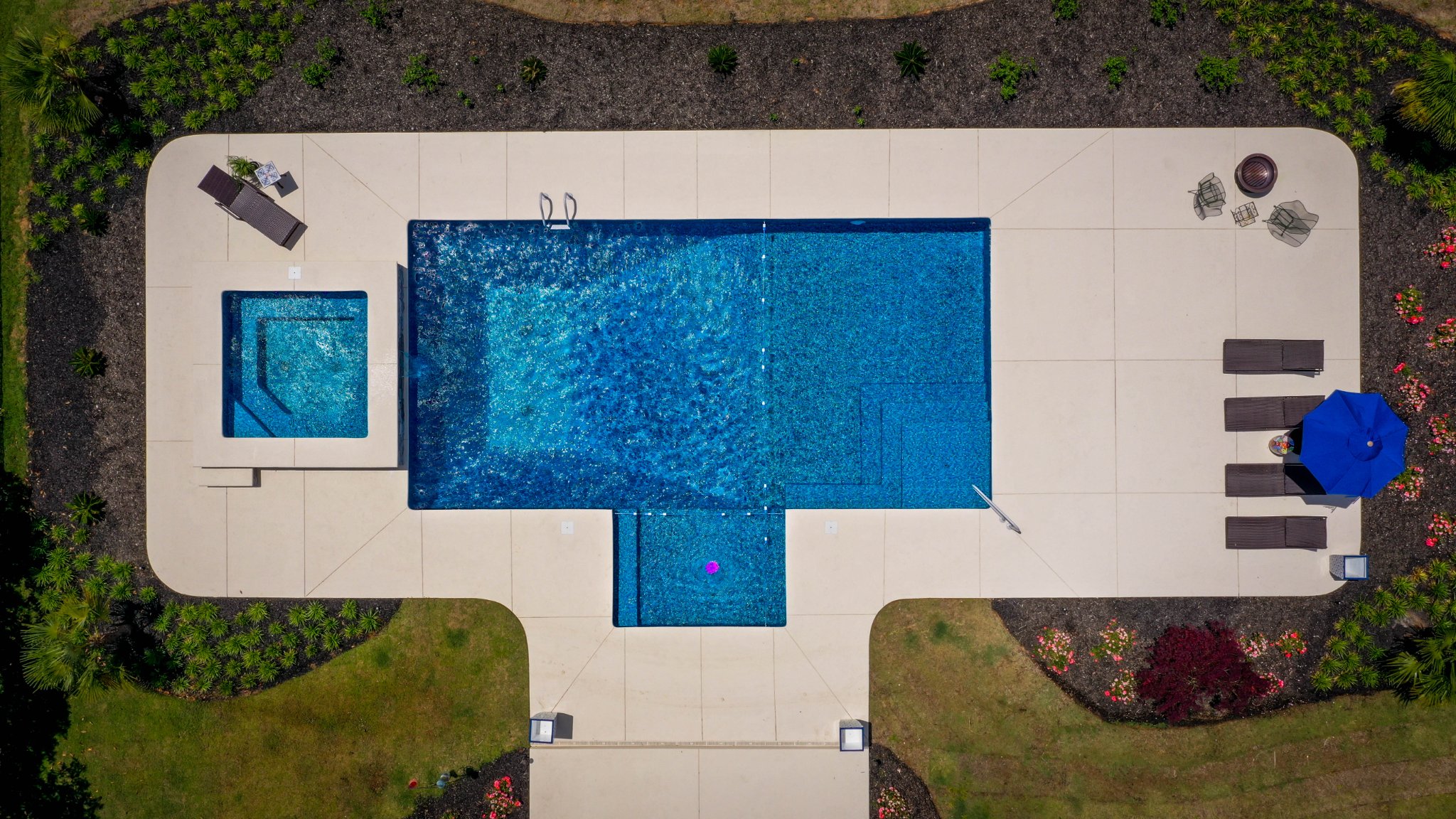 How to Maintain Your Pool During the Winter