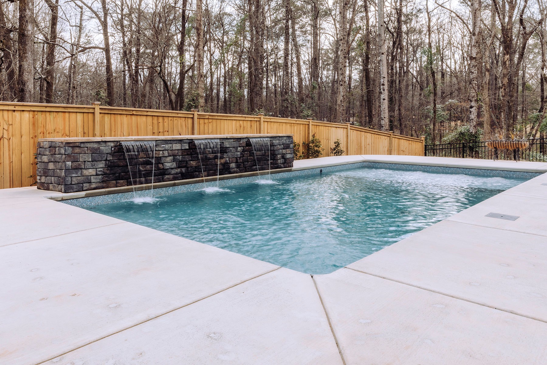 Beat the Alabama Heat: The Benefits of a Pool This Summer